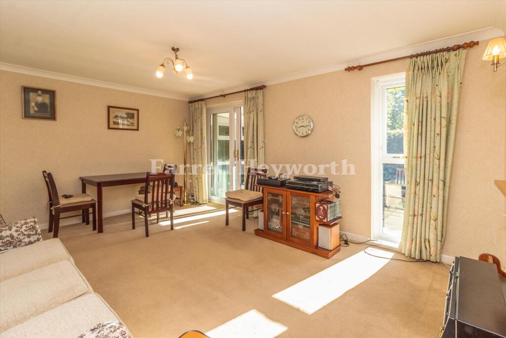 Crownlee, Penwortham, Preston photo 4