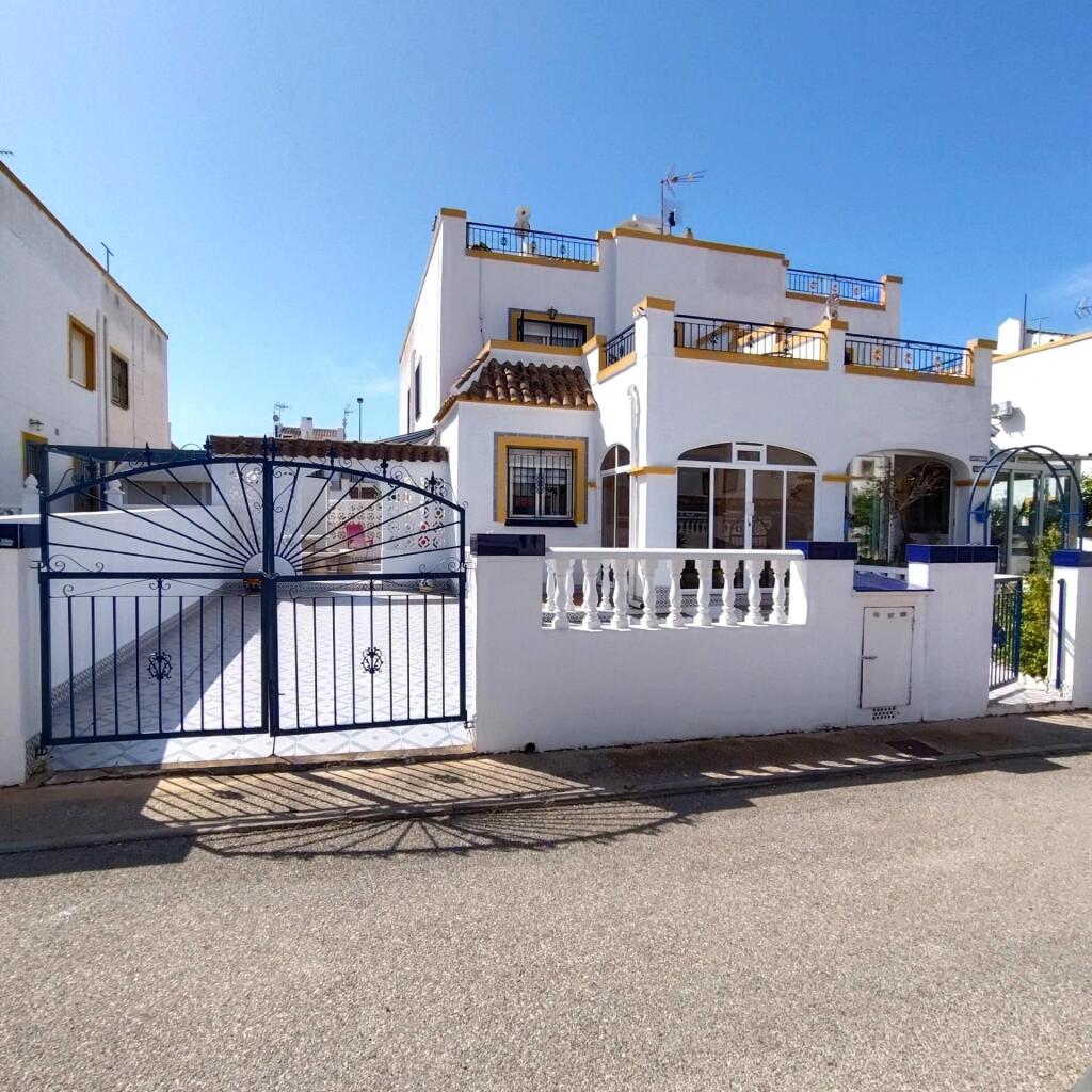 Main image of property: Valencia, Alicante, Torrevieja