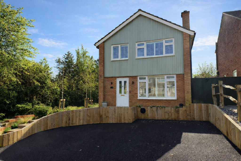 Main image of property: Pond End Road, Sonning Common