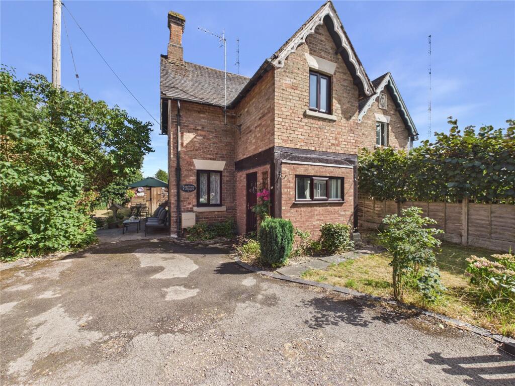 Main image of property: Worcester Road, Wychbold, Droitwich Spa, Worcestershire, WR9