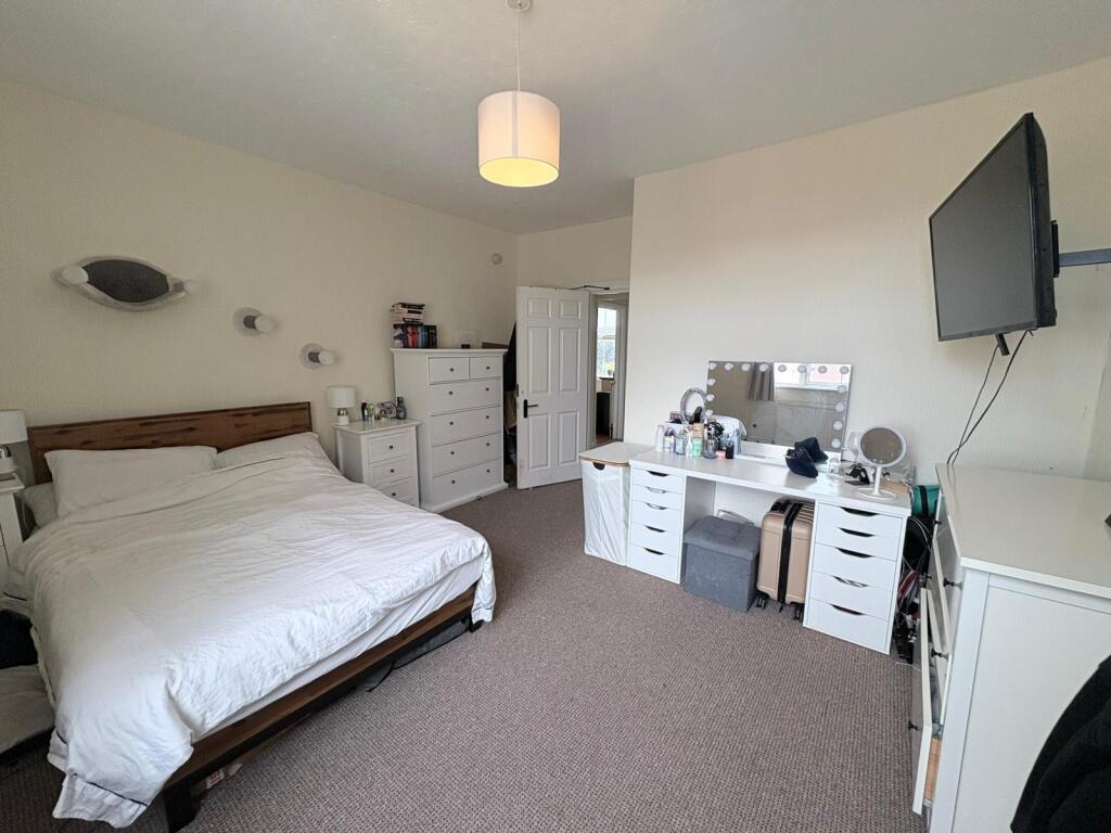 Apartment in Brighton - More