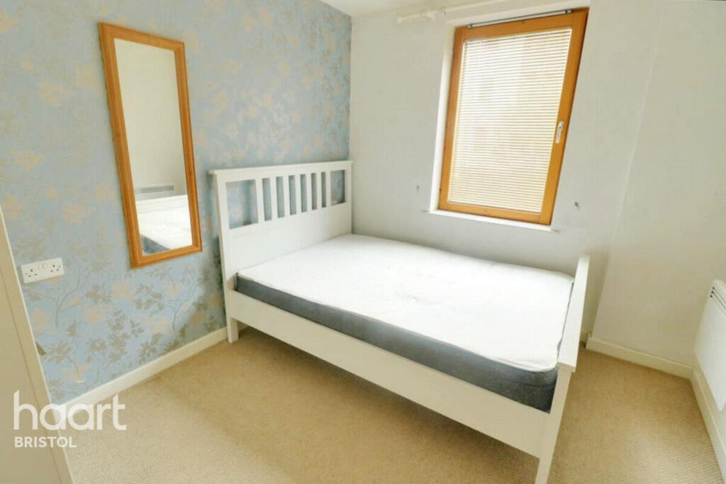 Main image of property: Chimney Steps, Bristol