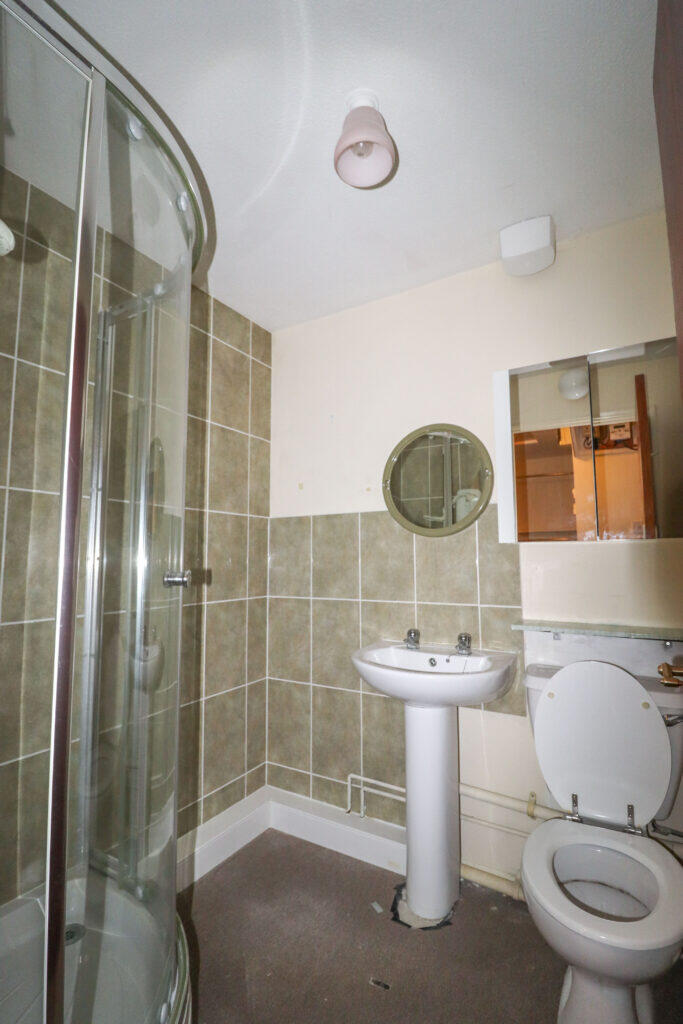 Spencer Close, Hayling Island photo 4