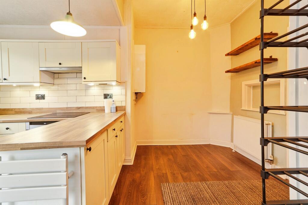 Shaftesbury Avenue, Shipley - View 6