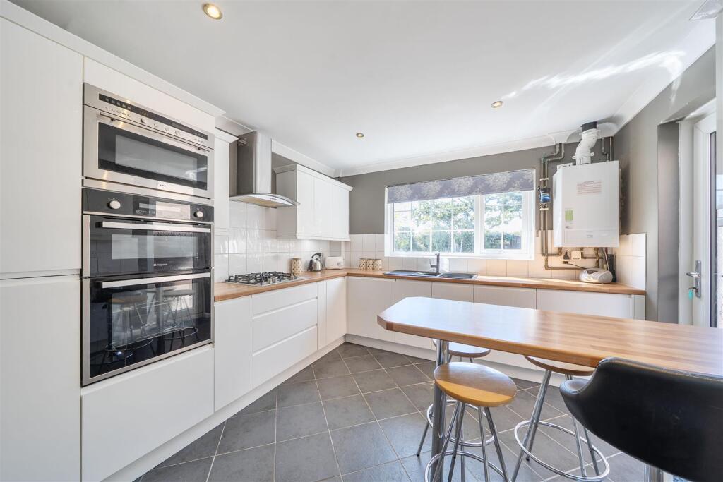 House in Portsmouth - View 4