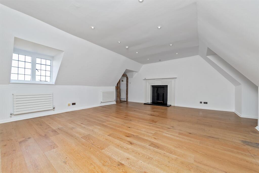 Additional image 2 of Salisbury Hall