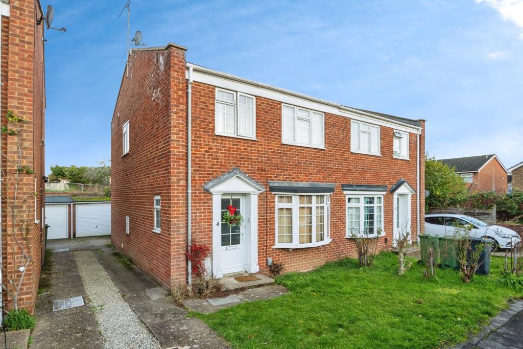 Main image of property: Lynwood, Guildford, Surrey, GU2