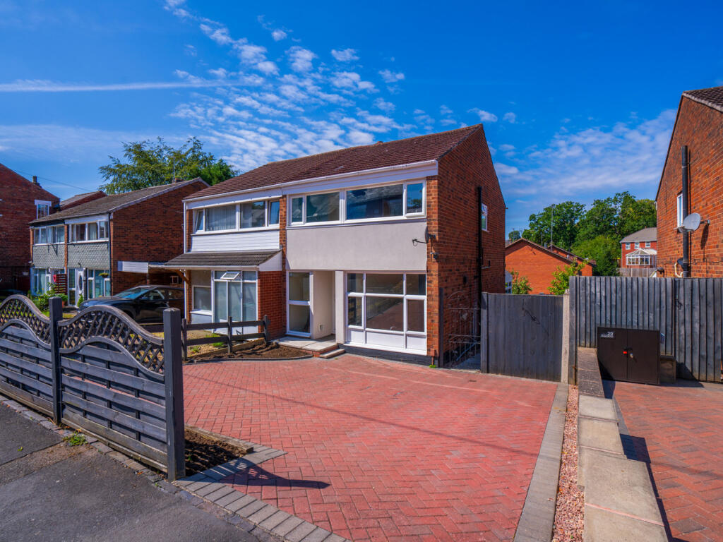 Main image of property: Brook Street, Kidderminster, DY11