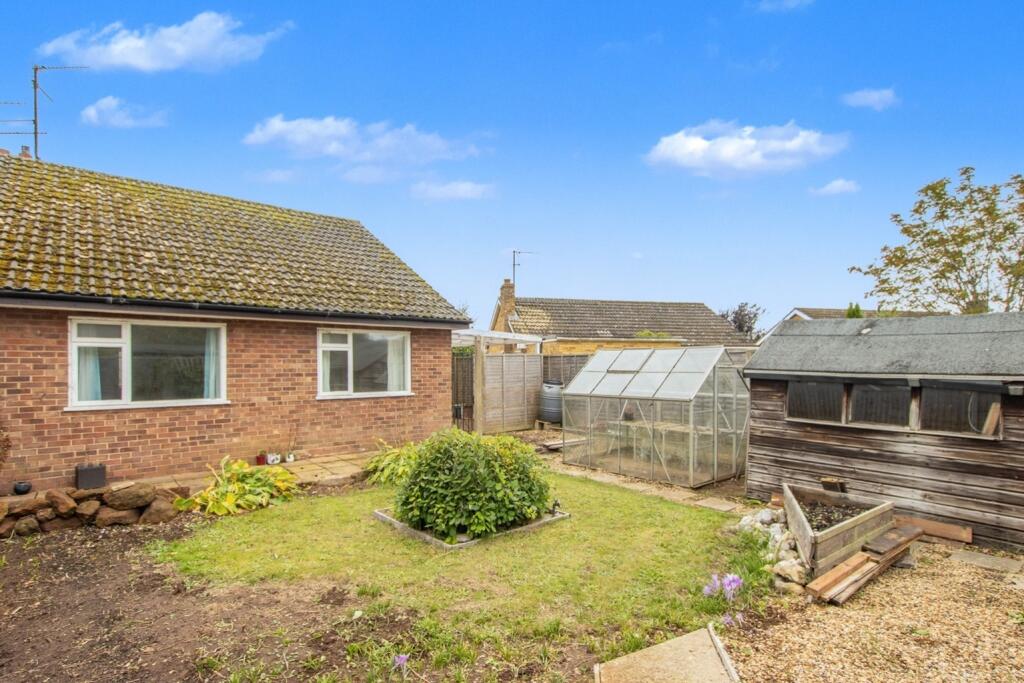 House in King's Lynn and West Norfolk, Dersingham - View 3
