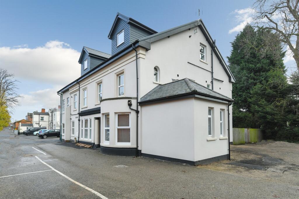 Main image of property: 7, 10 Third Avenue