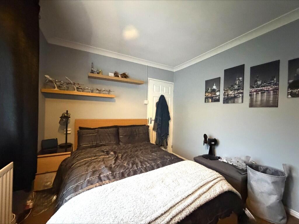 The Crescent, Weaverham photo 4