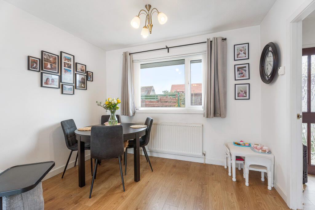 House in Dunfermline, Fife - View 5