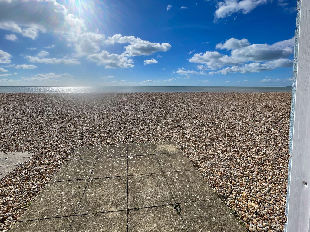 Marine Drive West, Bognor Regis photo 3