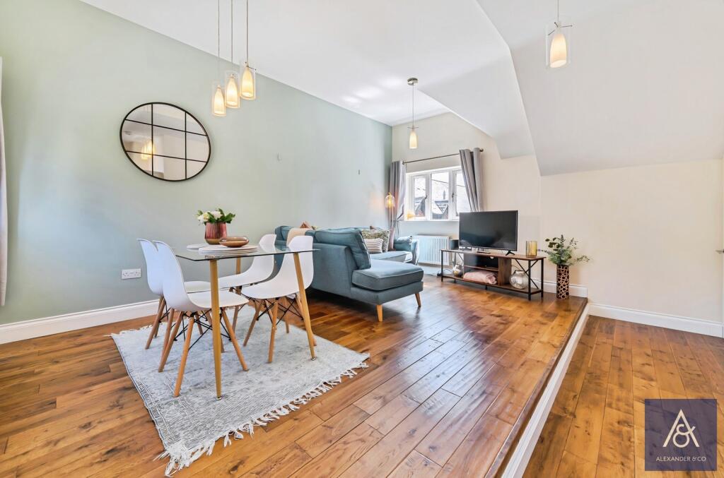 Apartment in Brackley, West Northamptonshire - View 4