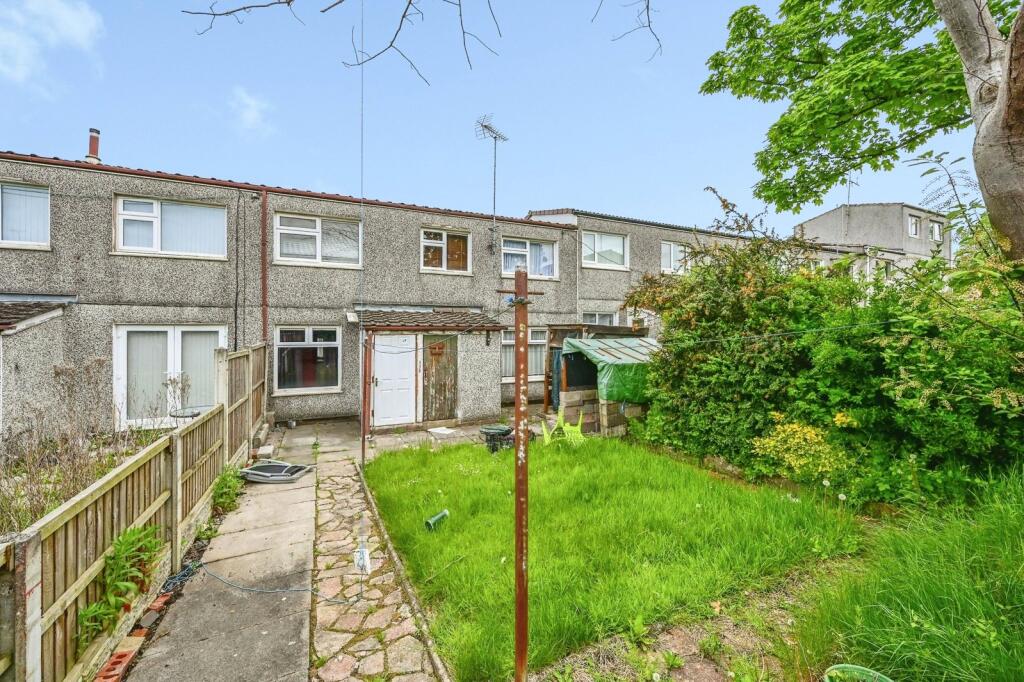 House in Skelmersdale, Little Digmoor, Digmoor - View 4