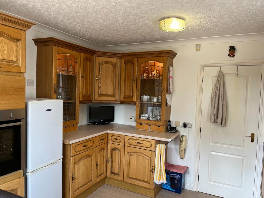 House in Doncaster - View 5