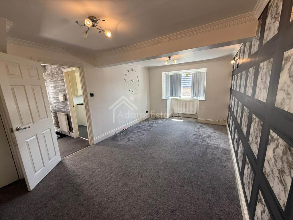 House in Kirklees, West Yorkshire - View 3