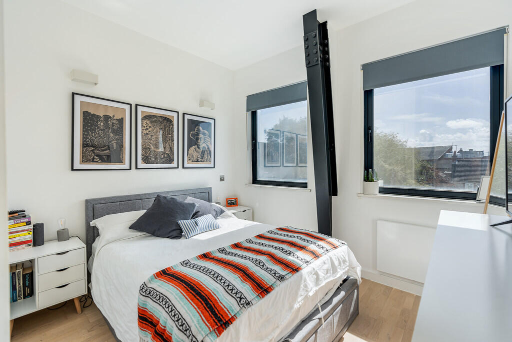 Vale Road, Portslade - View 4