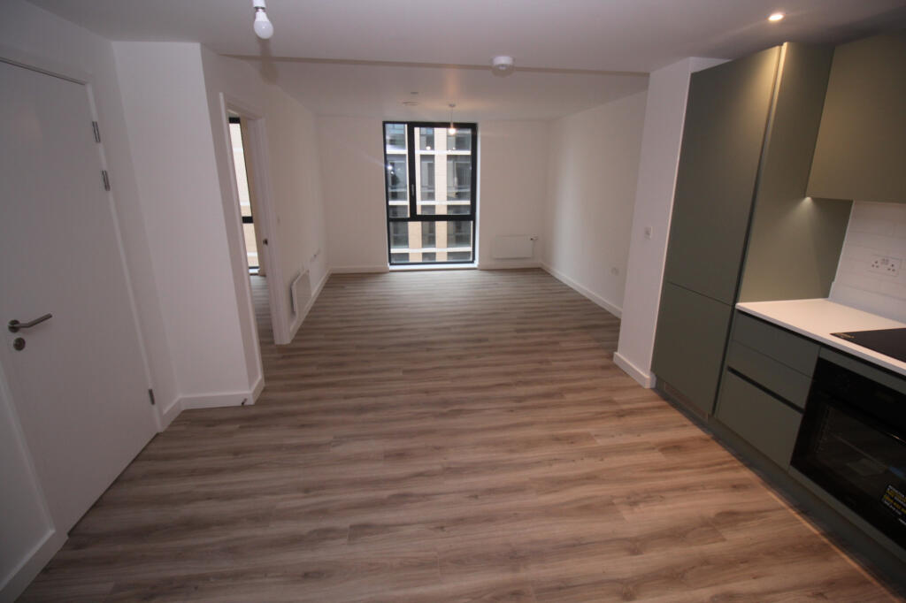 Main image of property: Kimpton Road, Luton, Bedfordshire, LU2