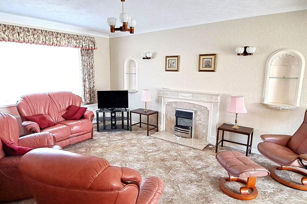 House in New Forest, New Milton - View 5