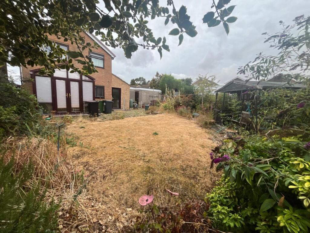 House in Northampton, Earls Barton - View 2