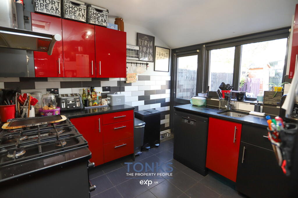 House in Dudley, West Midlands - View 5