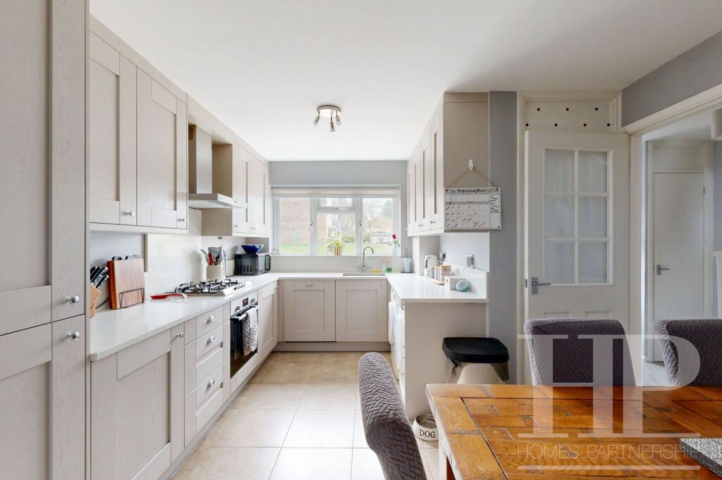 House in Crawley, Forge Wood - View 3