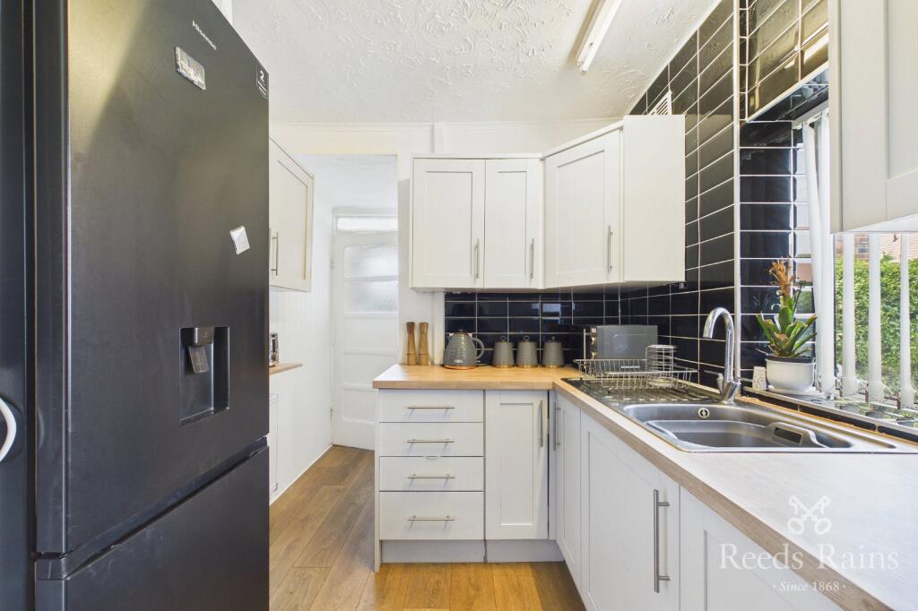 House in Rotherham, Thurcroft - More
