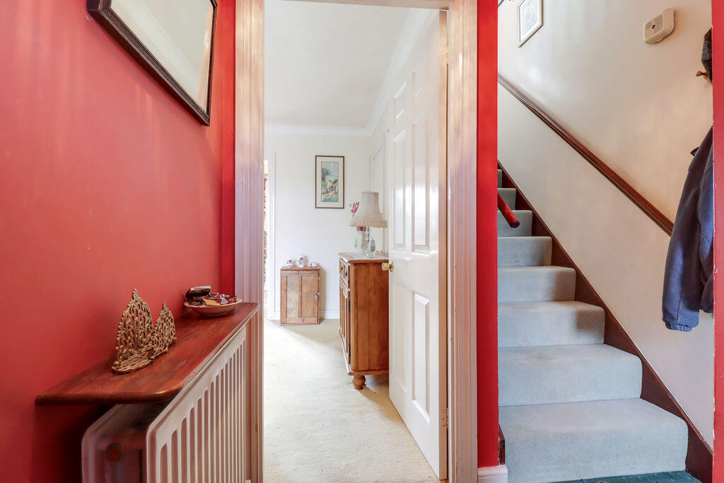 House in Surrey Heath, Windlesham - View 5