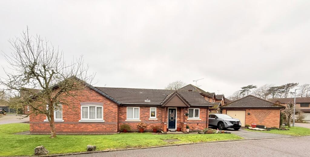 Main image of property: Farmers Heath, Great Sutton, Ellesmere Port, Merseyside, CH66