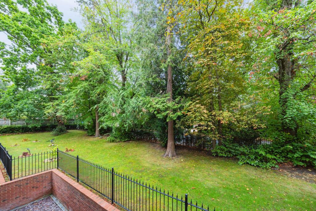 Apartment in Reading - More