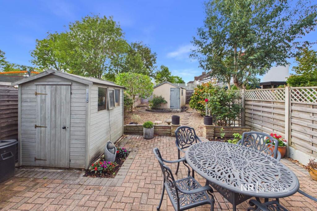 House in Kingston upon Thames - View 3