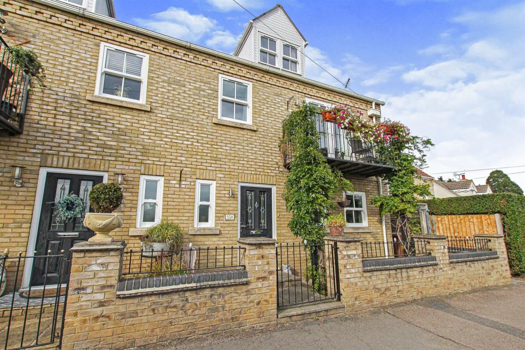 Main image of property: Nene Parade, March