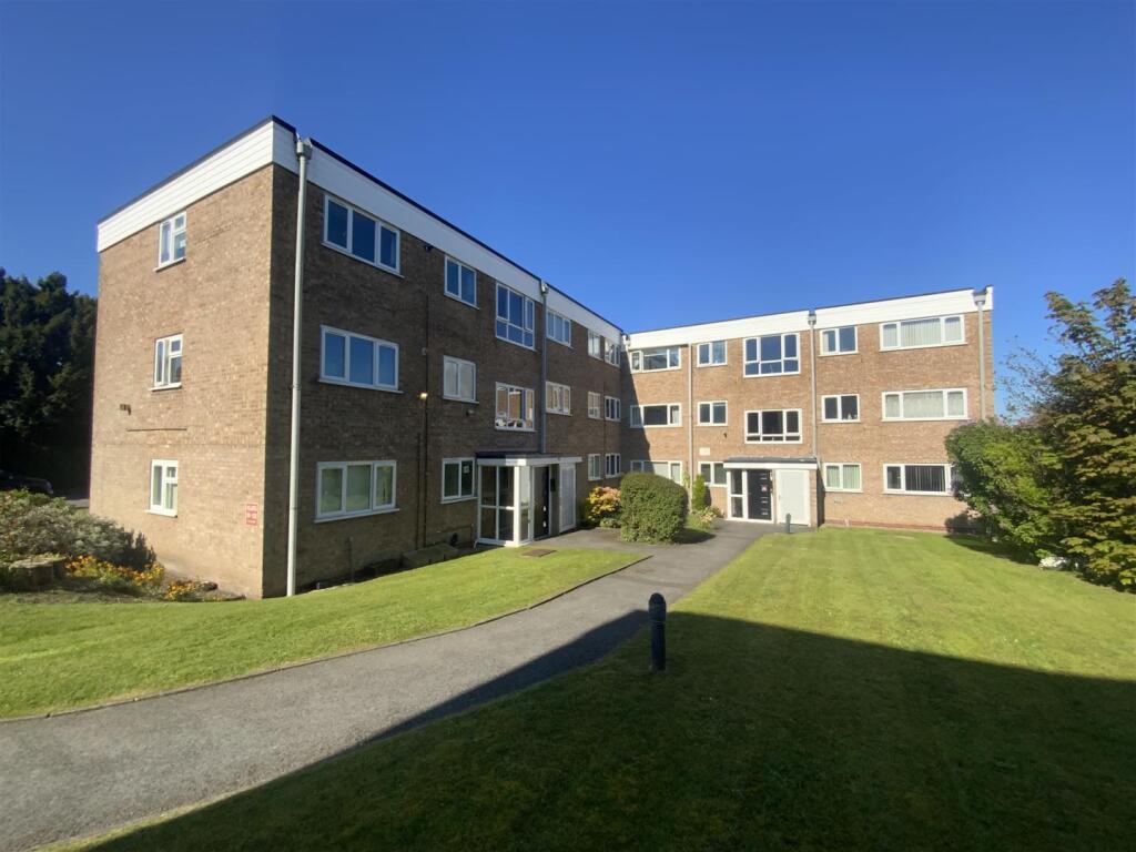 1-bed flat on Croft Close, Yardley, Birmingham, £115,000