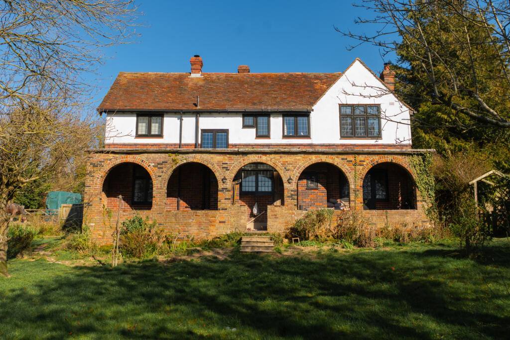 Main image of property: Black Robin Lane, Kingston, CT4 6HR