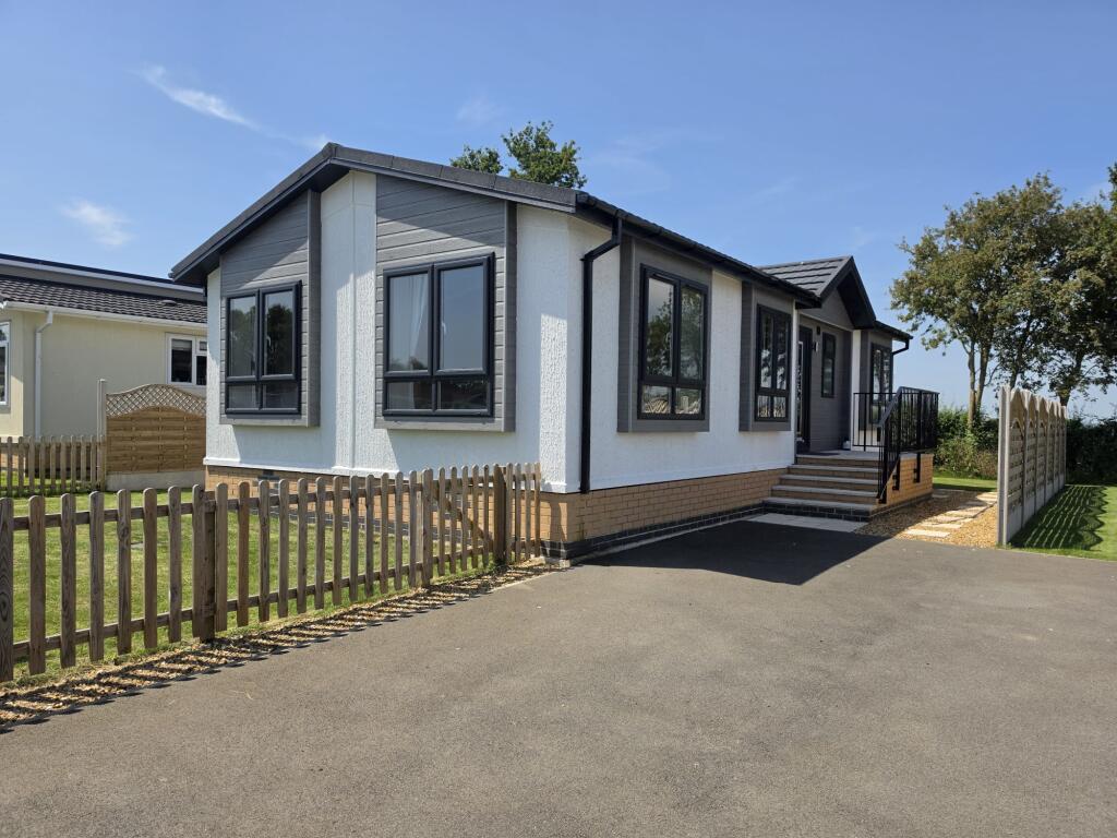 2-bed caravan on Two Bed Omar Image, Berry Green Park, Clopton, Kettering, Northamptonshire, NN14 3LN, £225,000