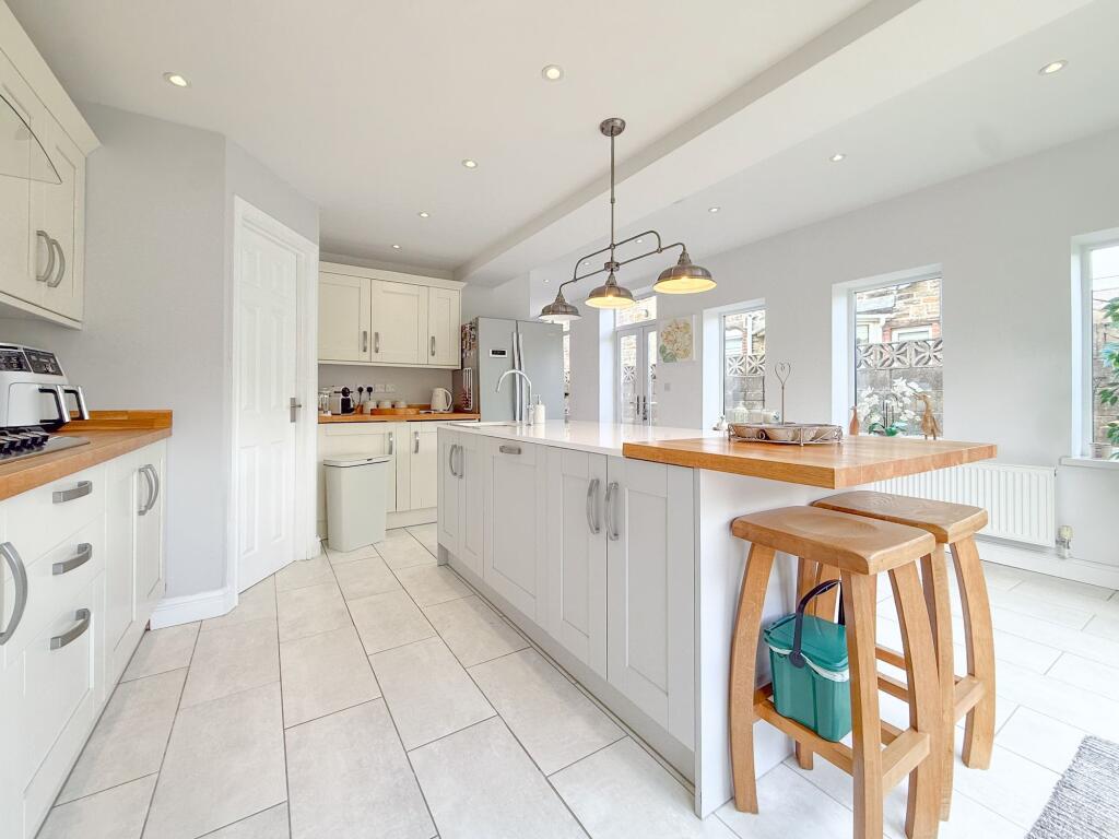 Bridge Street, Risca, NP11 photo 3