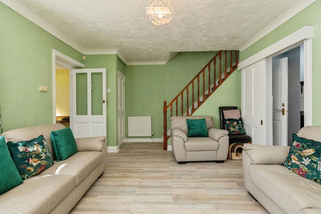 Ilminster Avenue, Bristol, BS4 - View 2
