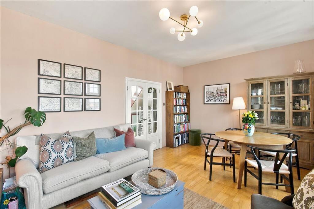 Apartment in London - View 4