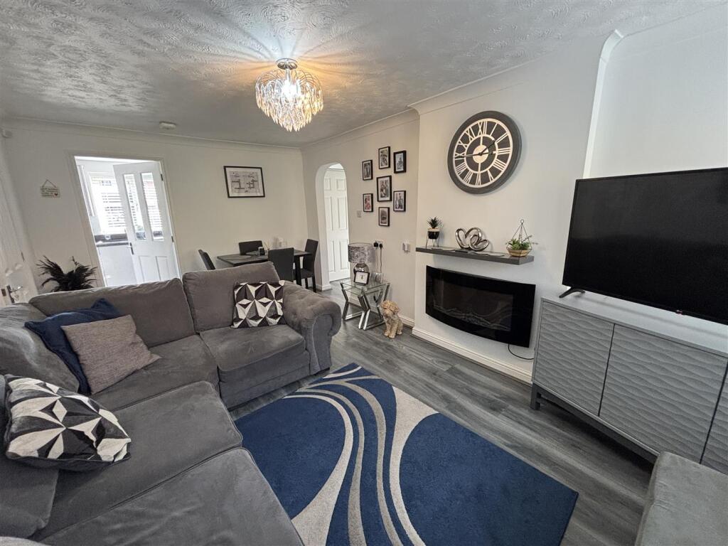 Faire Road, Glenfield, Leicester photo 2
