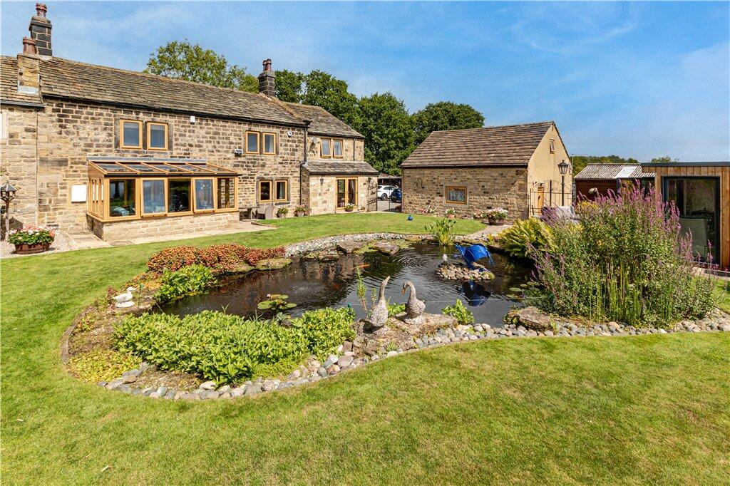 Main image of property: Bayton Lane, Horsforth, Leeds, West Yorkshire, LS18