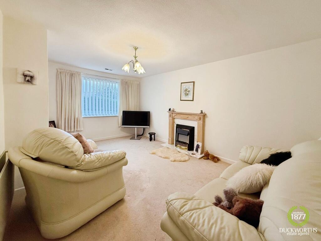 St. Aidans Avenue, Darwen, BB3 photo 2