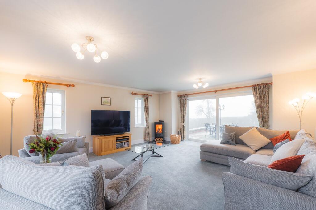 The Wettons, Wetton Lane, Acton Bridge, CW8 3QU photo 4