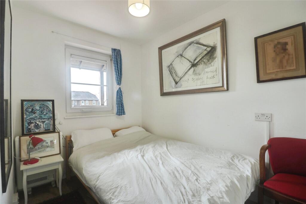 Apartment in London - View 5