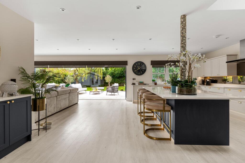 The Avenue, Crowthorne, RG45 - View 4
