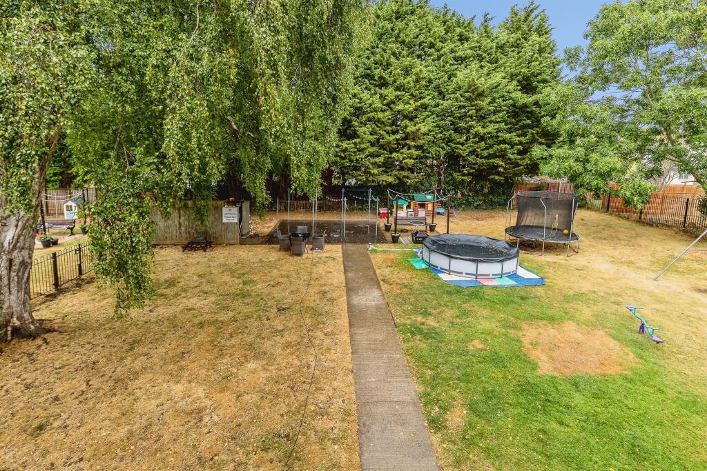 Apartment in Bristol, Henbury - View 4