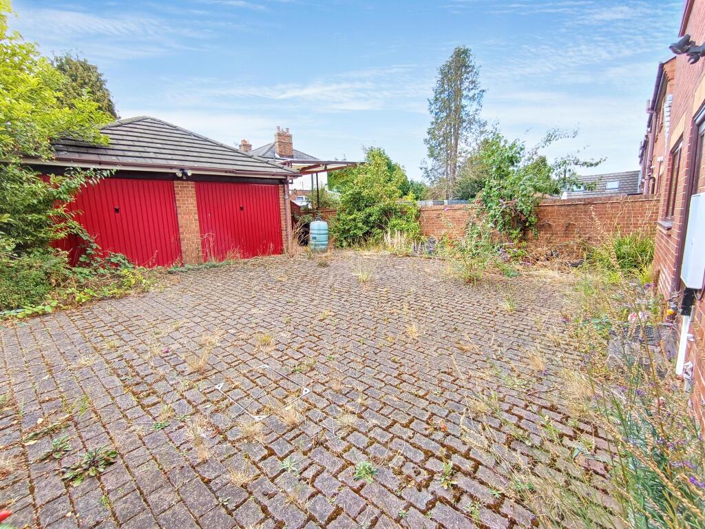 House in Oakengates, Telford and Wrekin - View 2