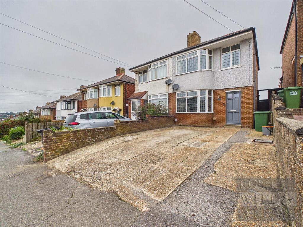 3-bed semi-detached on Parker Road, Hastings, £300,000