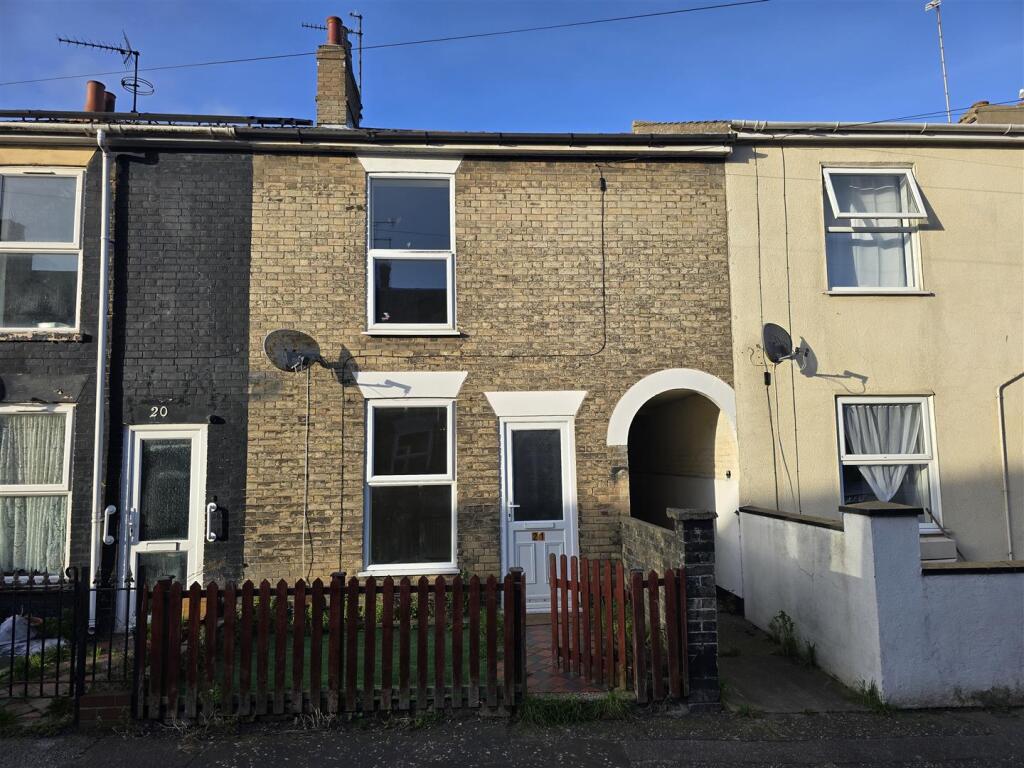 Main image of property: Lower Cliff Road, Gorleston