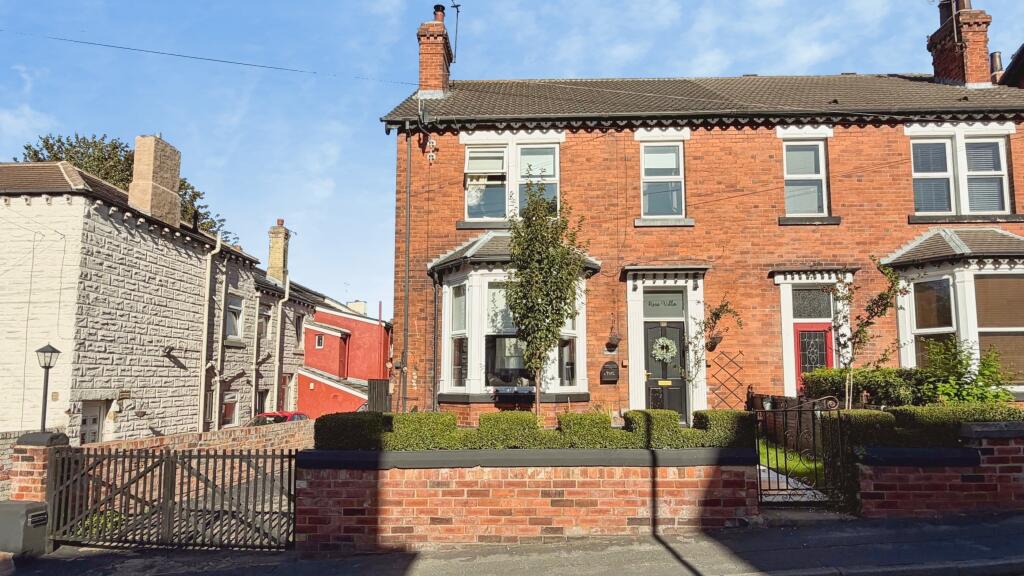 House in Wakefield - More